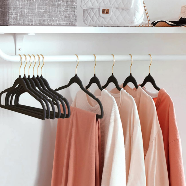 22 Pack Velvet Hangers with 360° Swivel Gold Hook, Non-Slip Felt Suit Hangers - Image 2