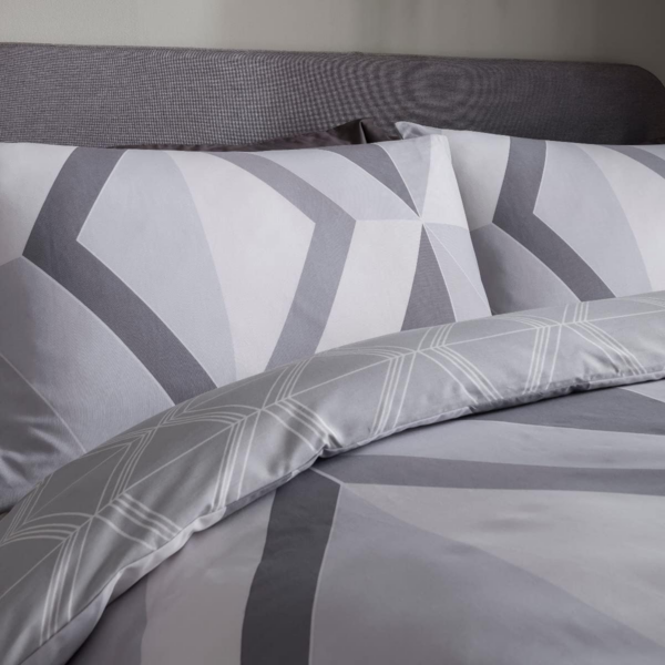 Large Diamond Geometric Grey Reversible Duvet Cover Quilt and Pillow Case Bedding Set Soft Easy Care-Single (135cm x 200cm), Polycotton - Image 5